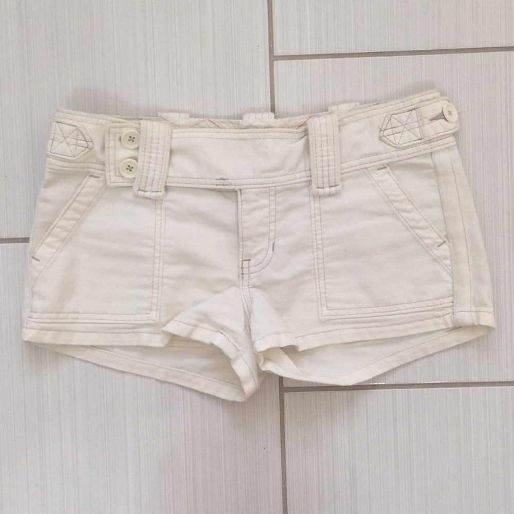 Abercrombie & Fitch White Jean Shorts. Size 4.